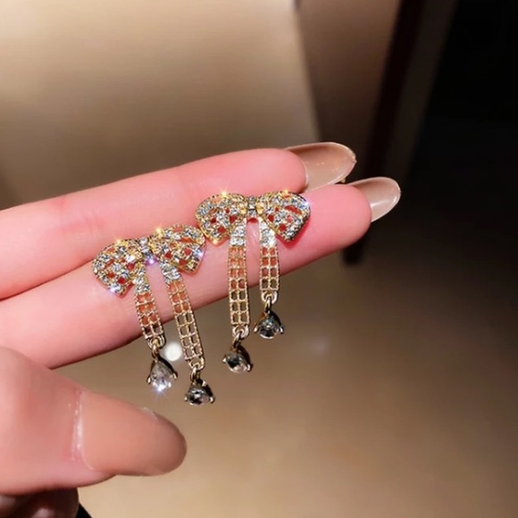 Bow Gold Plated Earrings - Picture 2 of 5